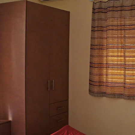 Apartament Skourtis